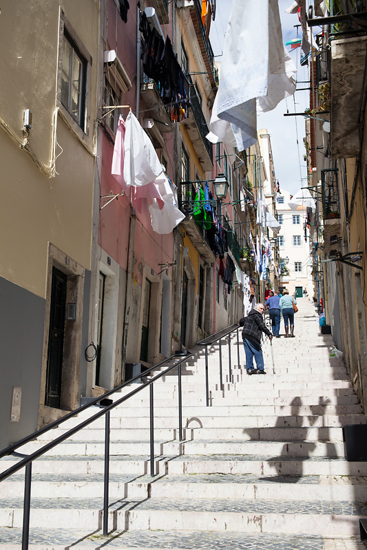 Lizbona 2013 rok – schody w pełnym słońcu