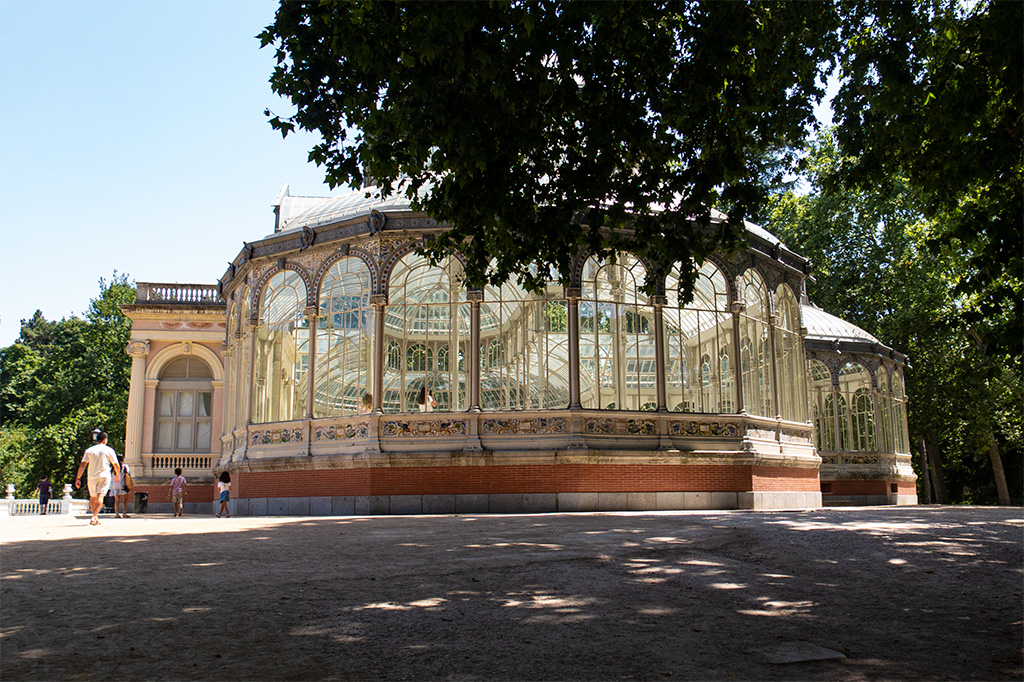 Madryt, co zobaczyć – Pałac Kryształowy, czyli przeszklony pawilon w parku El Retiro