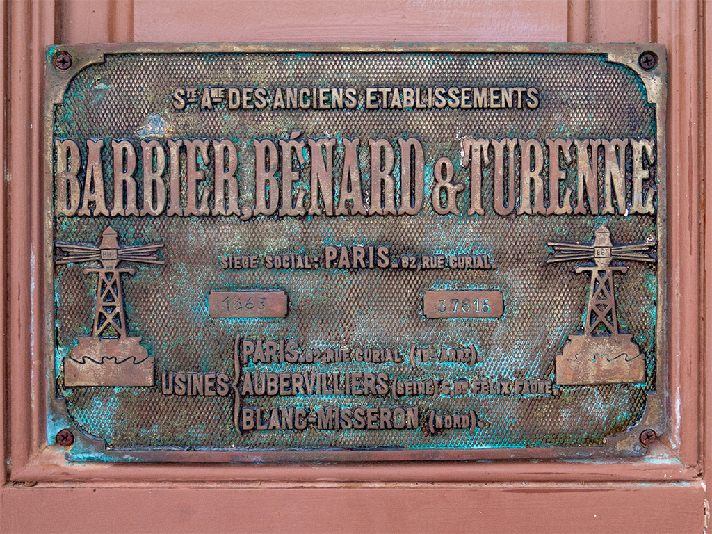Tablica na latarni: BARBIER, BERNARD & TURENNE, Paris